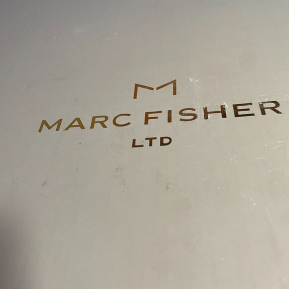 Marc Fisher LTD Lizzie Shearling Lace-Up Boots Size 9M - Picture 2 of 3